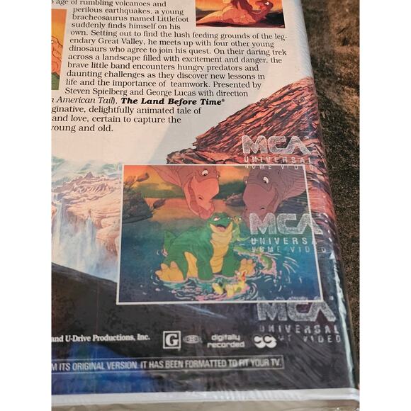 THE LAND BEFORE TIME VINTAGE SEALED‎ VHS CLAMSHELL 1988 - Picture 3 of 3